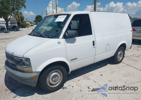 1998 Chevrolet Astro z USA, uszkodzony, nr VIN 1GCDM19W9WB136921
